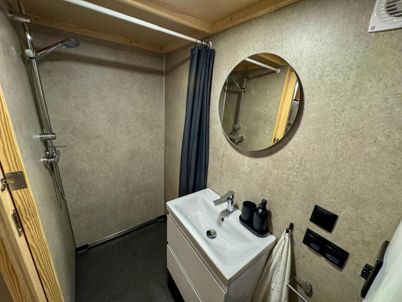 Chalepe 20 Komfortowe Domki "Tiny House" คาวูปือ ภายนอก รูปภาพ